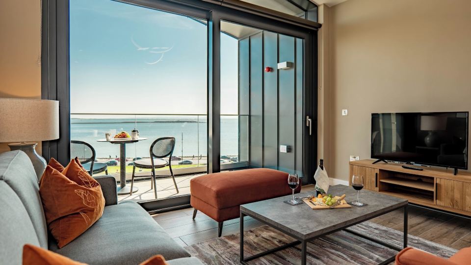 Shoreline Apartments