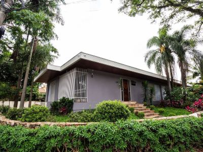 Apartamento Com Quintal em Alto de Pinheiros
