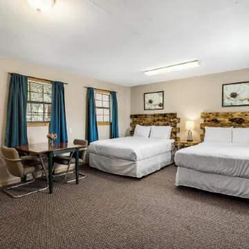 The Claire Hotel