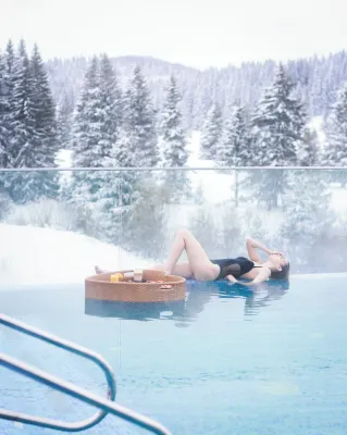 Elexus Apartments Poiana Brasov - Pools