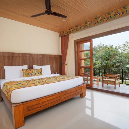 Summit Green Lake Tea Resort & Spa