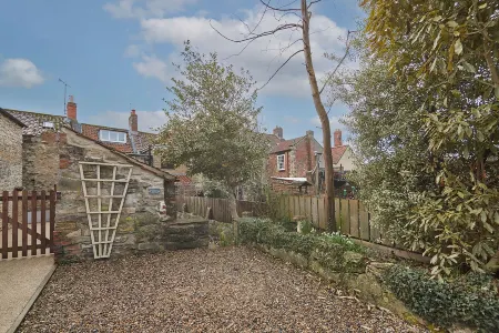 Host & Stay - Rose Cottage, Pickering Отели в г. Pickering