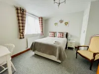 Somers House - Pet Friendly & Parking Hotels in Portsmouth