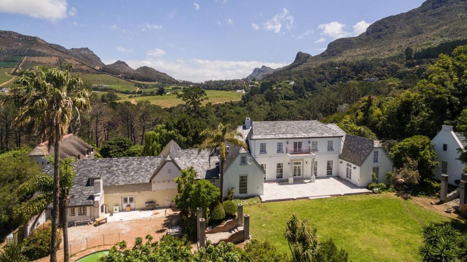 Akamah Estate