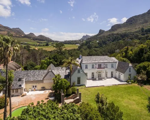 Akamah Estate Hotels in Constantia