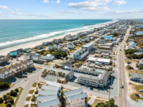 Loggerhead Inn and Suites Hotels in Topsail