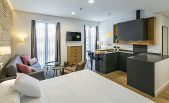 Aquitania Home Suites