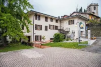 Hotel Porta Del Sole Hôtels à : Soiano del Lago