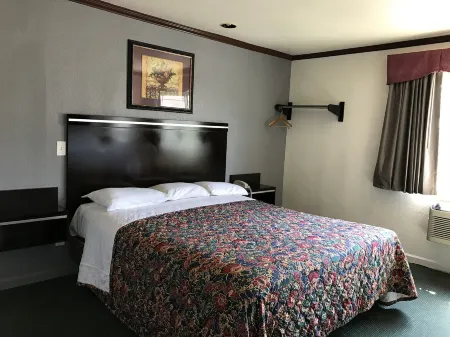 Starlight Inn Canoga Park Отели рядом с достопримечательностью «Ботаник Гарден»