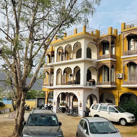 Radhika Palace Hotel