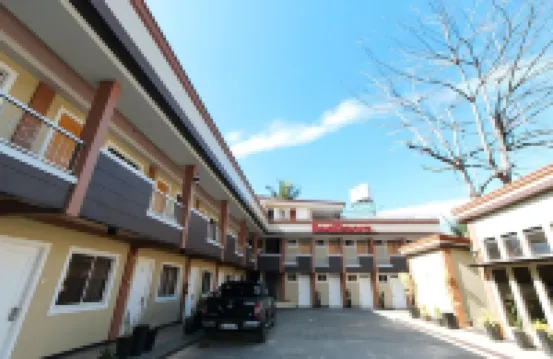 RedDoorz Plus near Lapasan Plaza Cagayan de Oro Hotels in Cagayan De Oro