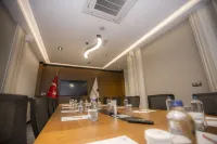 Honour Hotel - 4-Star