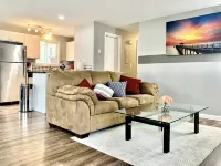 2 BR Single Story Townhouse w King Bed