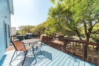 5-Bedroom Vacation Home, Last Week of July Promotion 30 % Off Jul 26th - Aug 2nd Hotels near Public Beach Access - 9th St W