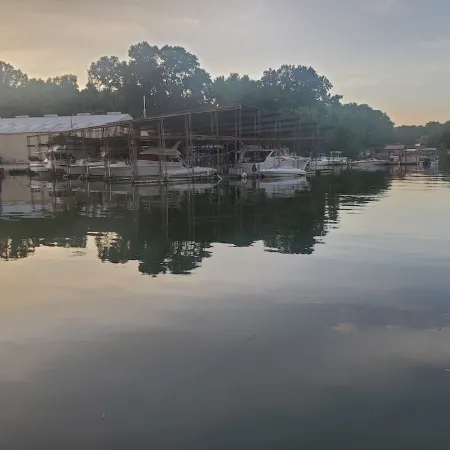 #2 PET FRIENDLY! PONTOON/KAYAKS AVAILABLE! STUDIO CONDO CLOSE TO TOWN & MARINA!