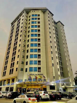 Hotel la Falaise Bonapriso - ที่มีฟิตเนส
