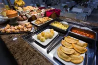 Zallon Hotel Executivo - servizio colazione