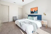 High-Speed WiFi and Inviting Space - Cozy Retreat Hotels in Montgomery