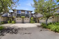 Private Mountain View and Outdoor Kitchen - Serene Tropical Retreat