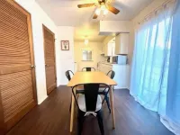 Cozy 2BR Mid-Century Townhouse w/Parking Near Downtown Ann Arbor & The Big House