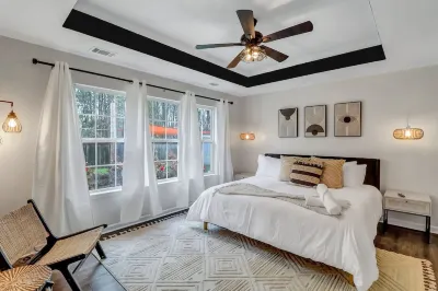 Oasis near Savannah | Lakefront Retreat + Game roo Hotels near Walmart Supercenter