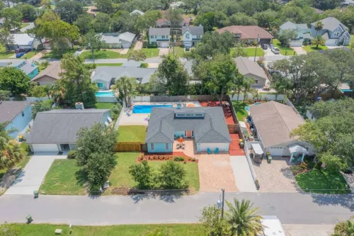 Heated Saltwater Pool and Tranquil Neighborhood - Stunning Retreat