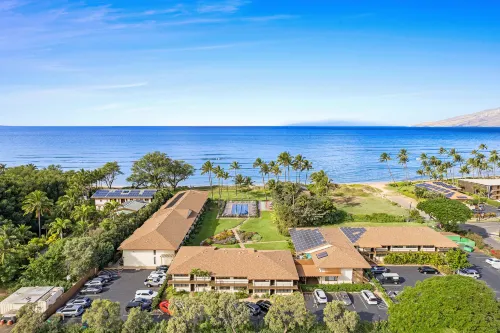 Ocean View Lanai and Daily Activity Access - Charming Hawaiian Escape