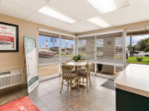 Econo Lodge North Washington Hotels in Washington