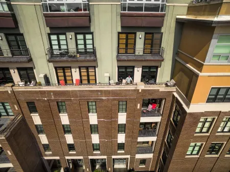 Private Balcony with Epic Views and Open Floor Plan - Stunning Downtown Haven