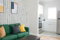 Cozy Studio with Modern Amenities - Inviting Retreat