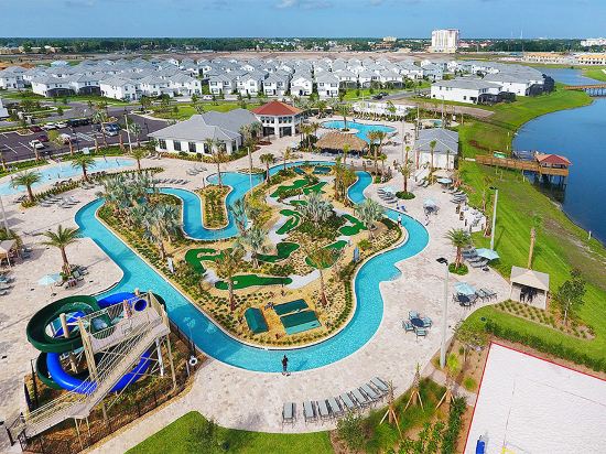 Private Pool and Resort Amenities Await - Gorgeous Townhome Oasis