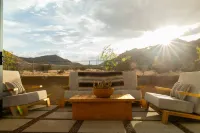 Sauna, Cowboy Pool and Stunning Views - Serene Desert Retreat