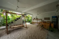 Island Zephyr Hotels in Goidhoo