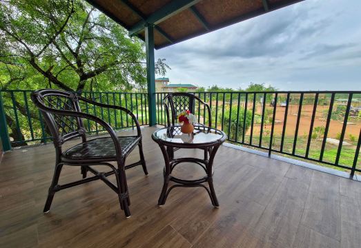 타타스투 타도바의 실내 수영장 또는 다이닝 공간