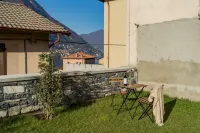 Pozzo Vertical Apartment with Garden and Parking by Rent All Como