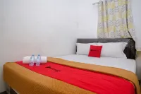 RedDoorz Near Politeknik Manado Hotels in Mapanget
