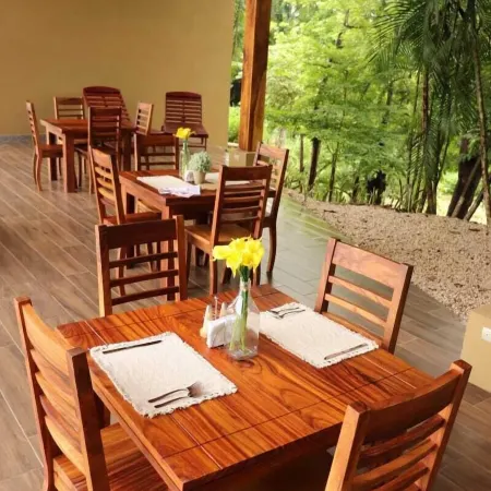 Hotel Amira