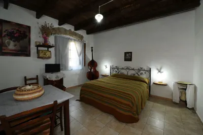 Locanda la Rosa Các khách sạn ở Gergei