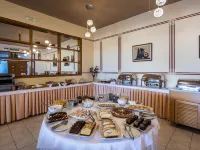 Kalimera Mare Các khách sạn gần Lâu đài Antimachia Castle