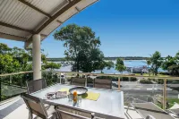 오프쇼어 누사 리조트