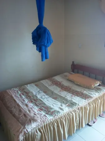 Mombasa Guest House Отели в г. Кутус