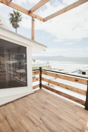 Blvd Sunset, a Spot to Relax