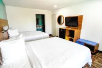 Beyond Stay Hotel - parking