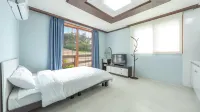Taean Mongsanporangbadarang Shim Pension - Apartments