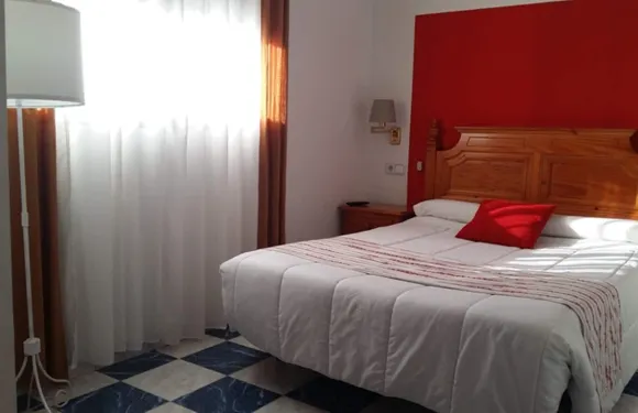 阿塔費皇冠酒店