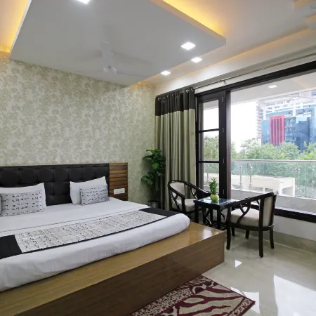 Gazebo Inn & Suites Medanta
