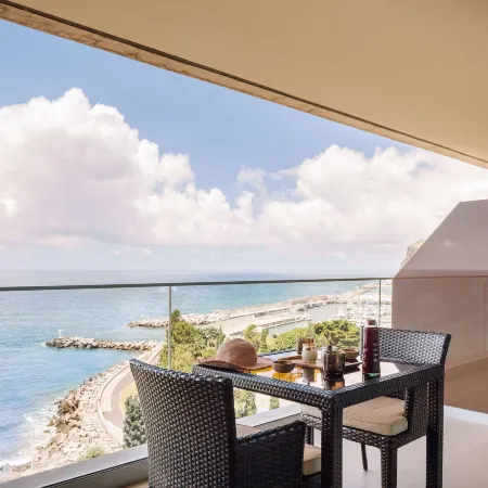 Saccharum Resort
