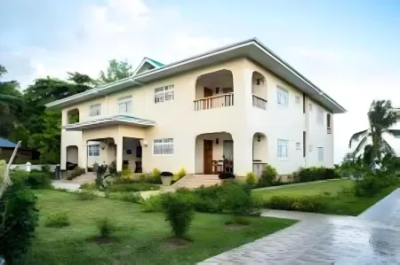 Seashell Beach Villa Отели в г. Праслин-Айленд