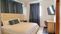 Torre de Lujo Con Piscina y Seguridad Hôtels à : Santiago