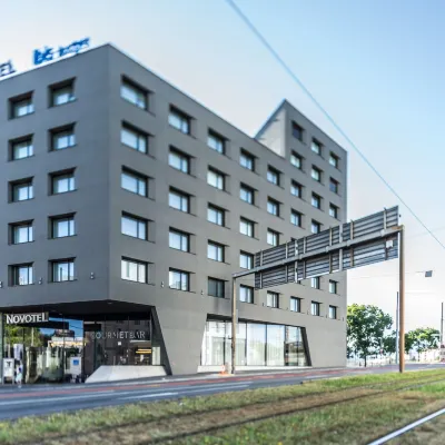 Novotel Basel City Hotels near BIZ tower